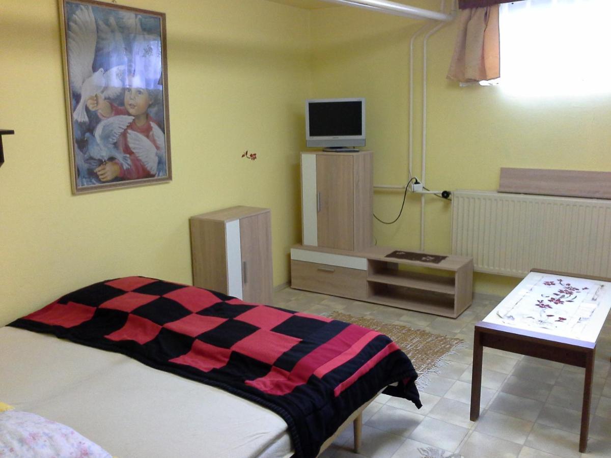 Utulny Privat Apartman Veľký Meder Kültér fotó