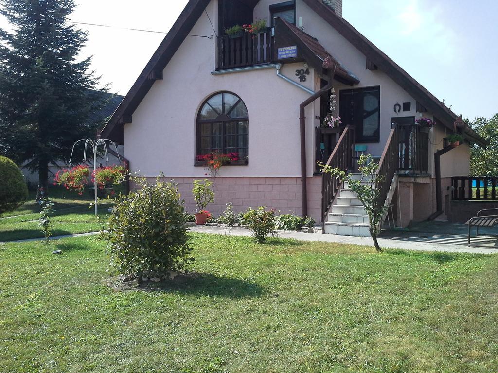Utulny Privat Apartman Veľký Meder Kültér fotó