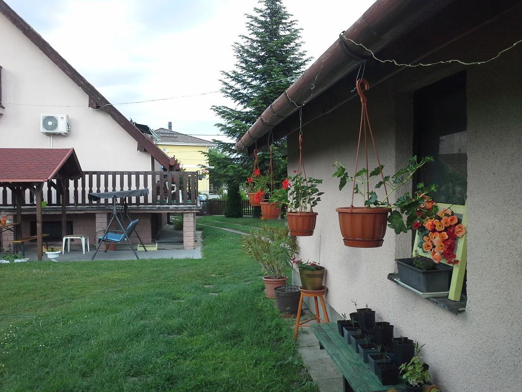 Utulny Privat Apartman Veľký Meder Kültér fotó