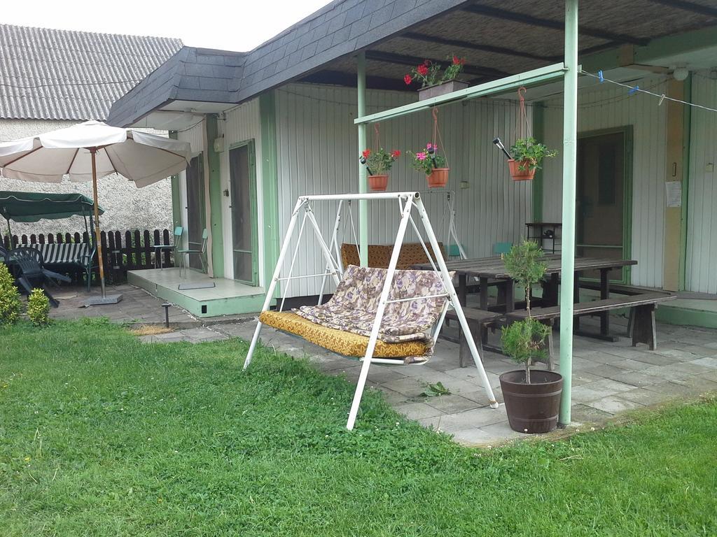 Utulny Privat Apartman Veľký Meder Kültér fotó